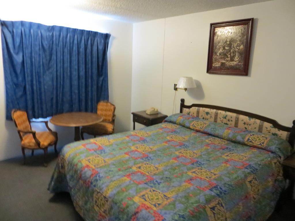 Economy Inn Tonopah Bagian luar foto