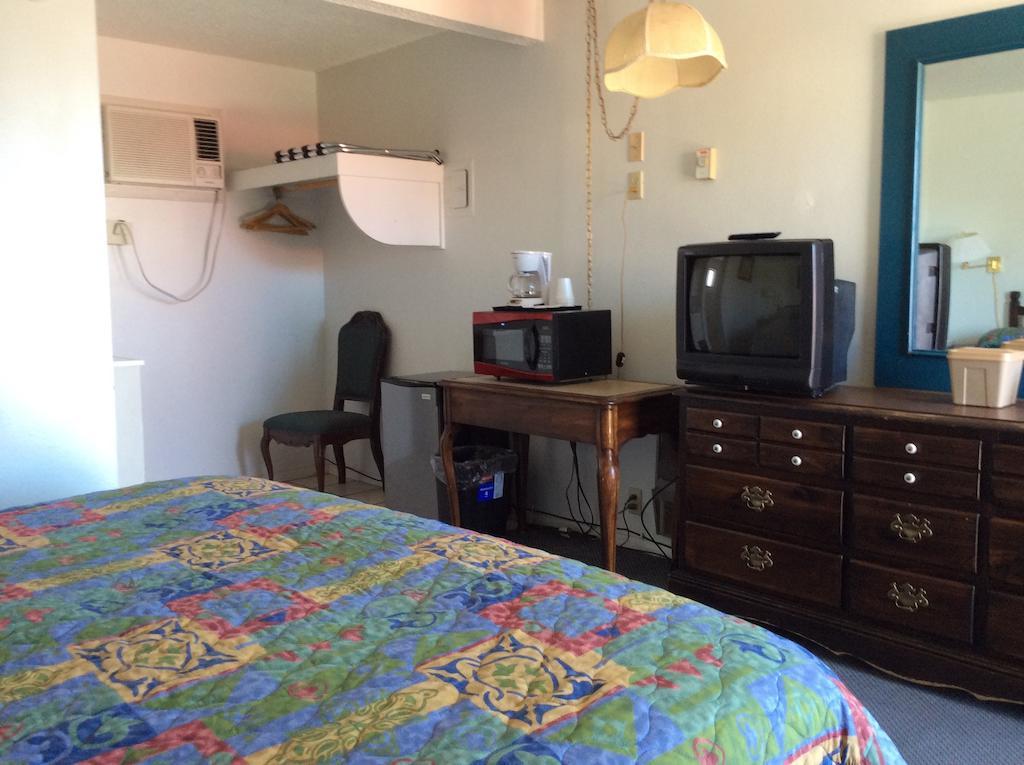 Economy Inn Tonopah Bagian luar foto